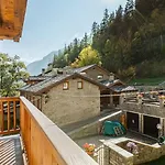 Apartment Boutique Alpine One-bedroom By Supastays - Via Lyssandrin 8 *