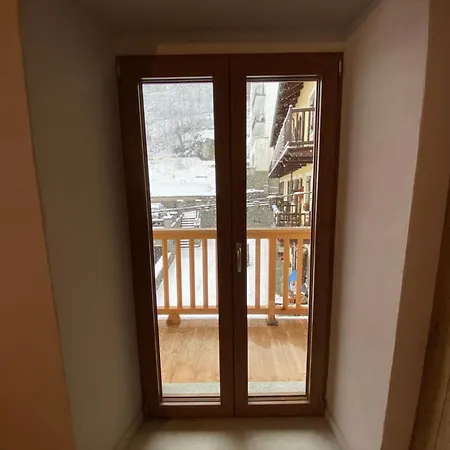 Boutique Alpine One-bedroom By Supastays - Via Lyssandrin 8 Apartment Courmayeur