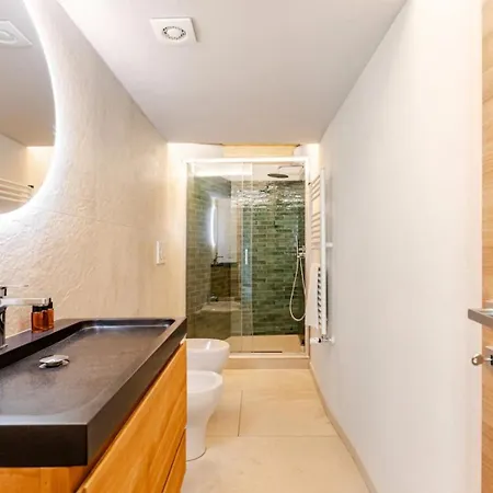 Apartment Boutique Alpine One-bedroom By Supastays - Via Lyssandrin 8 Courmayeur