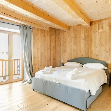 Lejlighed Boutique Alpine One-bedroom By Supastays - Via Lyssandrin 8 Courmayeur