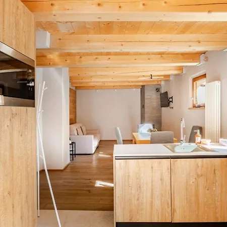 Boutique Alpine One-bedroom By Supastays - Via Lyssandrin 8 クールマイユール