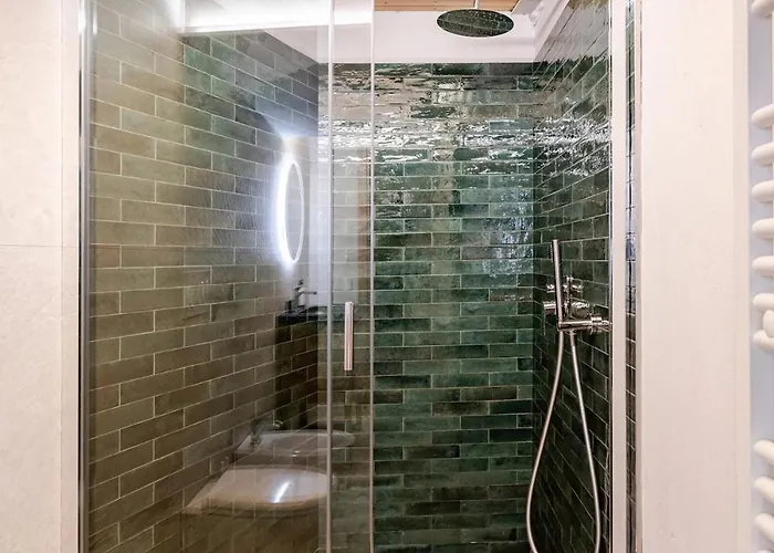 Apartment Boutique Alpine One-bedroom By Supastays - Via Lyssandrin 8 *