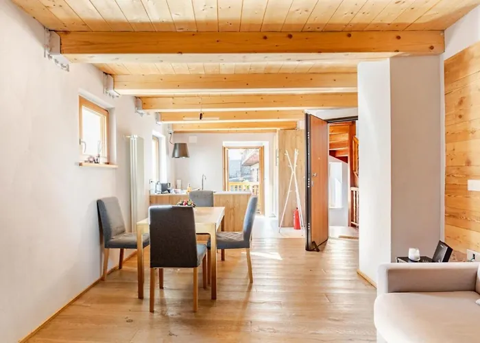 Boutique Alpine One-bedroom By Supastays - Via Lyssandrin 8 *