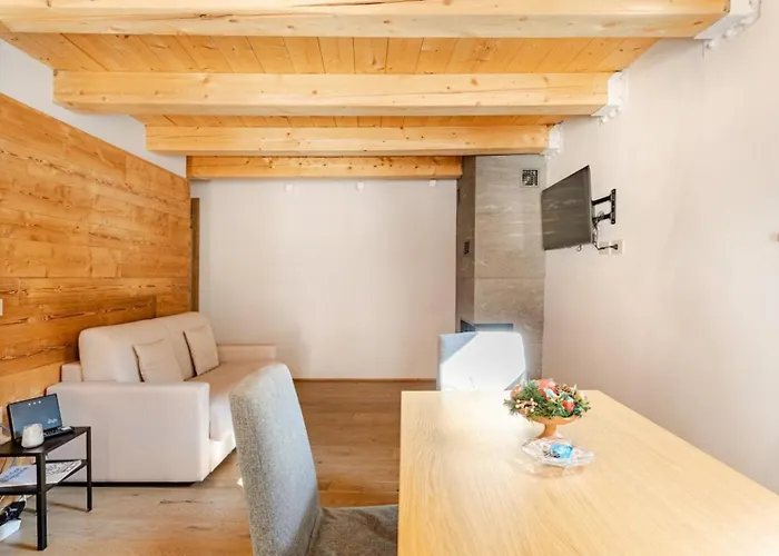 Boutique Alpine One-bedroom By Supastays - Via Lyssandrin 8 Courmayeur